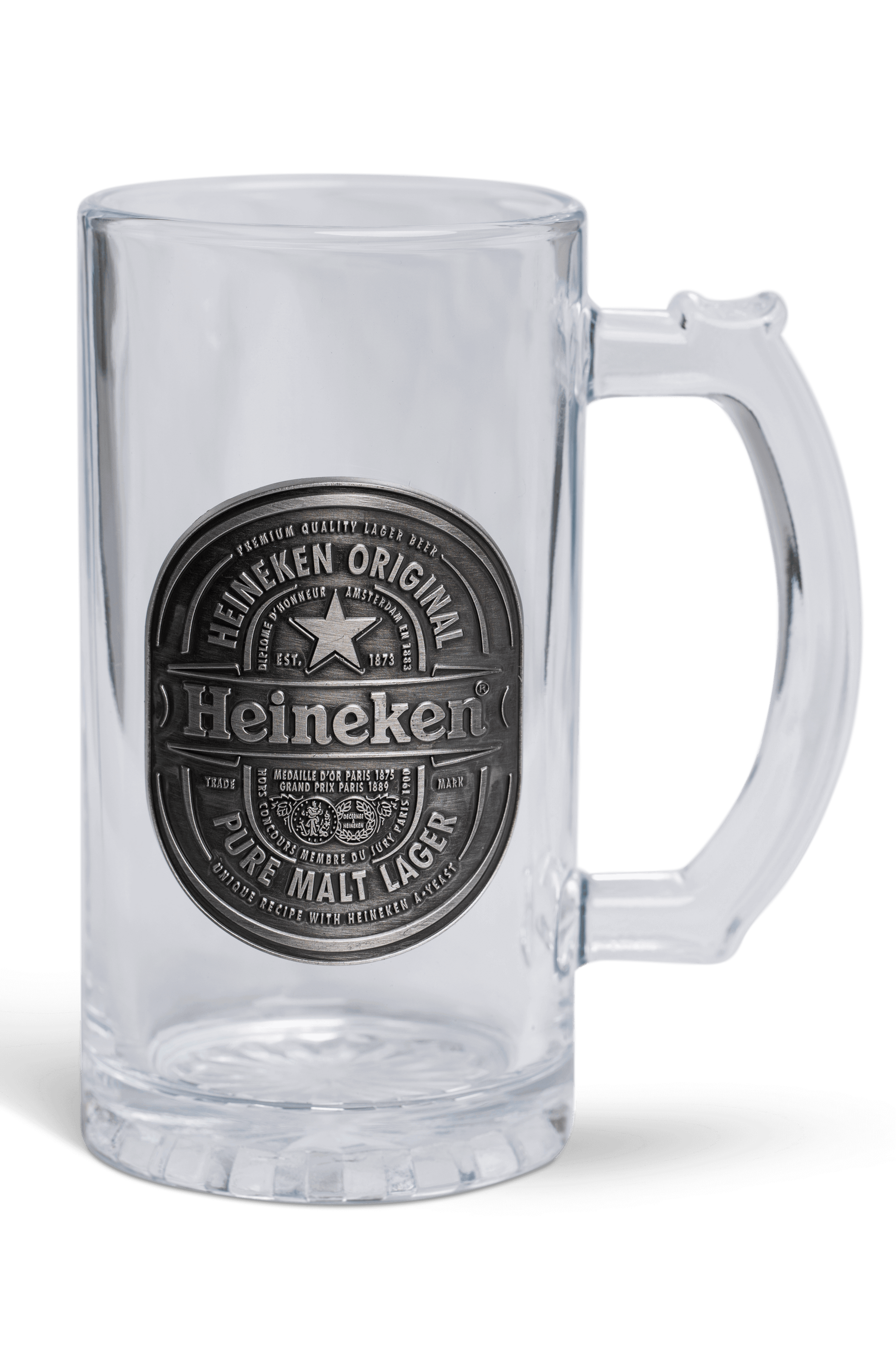 Een heldere glazen bierpul met een zilverkleurig metalen Heineken plaatje aan de voorkant.